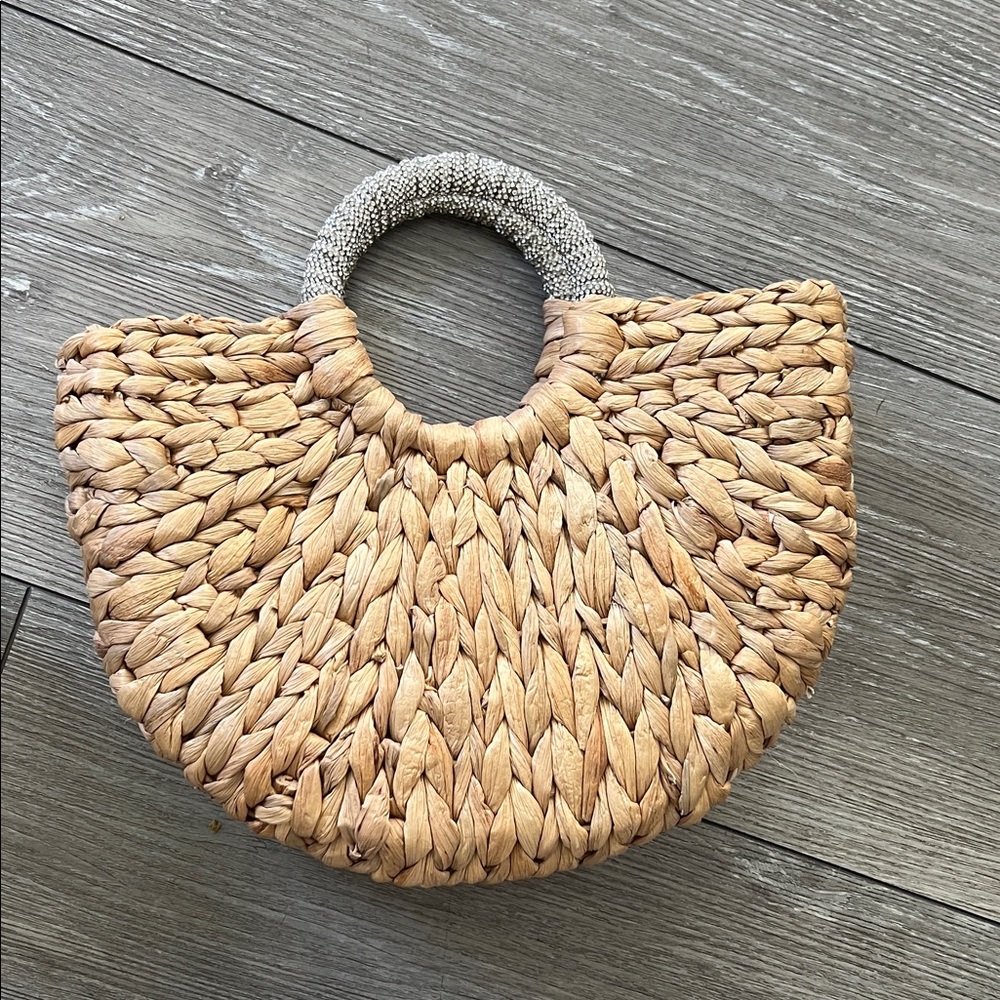 Natural Woven Handbag with Beaded Handle